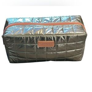 Clinique Makeup Train Case Bag Silver Pink  Zipper NWOT